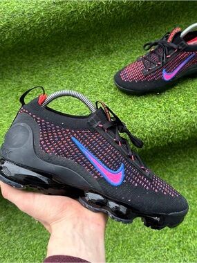 Nike Air VaporMax 2021 Flyknit Black Hyper Pink Women's